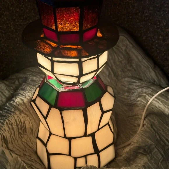 Festive Stained Glass Snowman Light - Picture 4 of 8